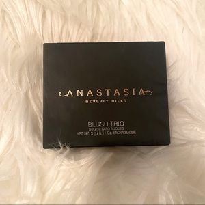 Anastasia Beverly Hills blush palette